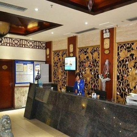 Yeste Hotel Nanning Jinhu Square Zewnętrze zdjęcie