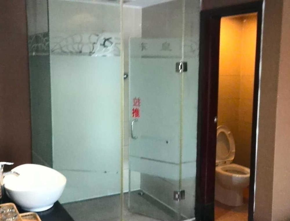 Yeste Hotel Nanning Jinhu Square Zewnętrze zdjęcie
