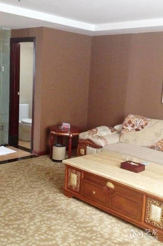 Yeste Hotel Nanning Jinhu Square Zewnętrze zdjęcie