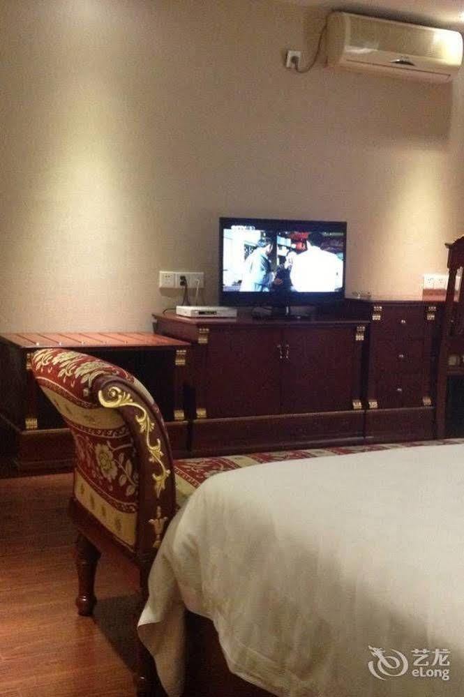 Yeste Hotel Nanning Jinhu Square Zewnętrze zdjęcie